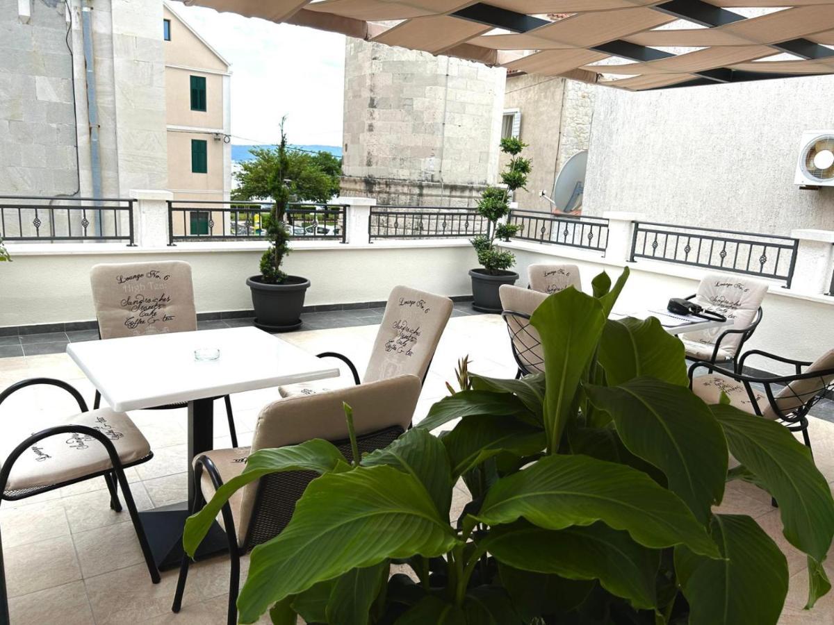 Apartments Villa Mira Kastela Bagian luar foto